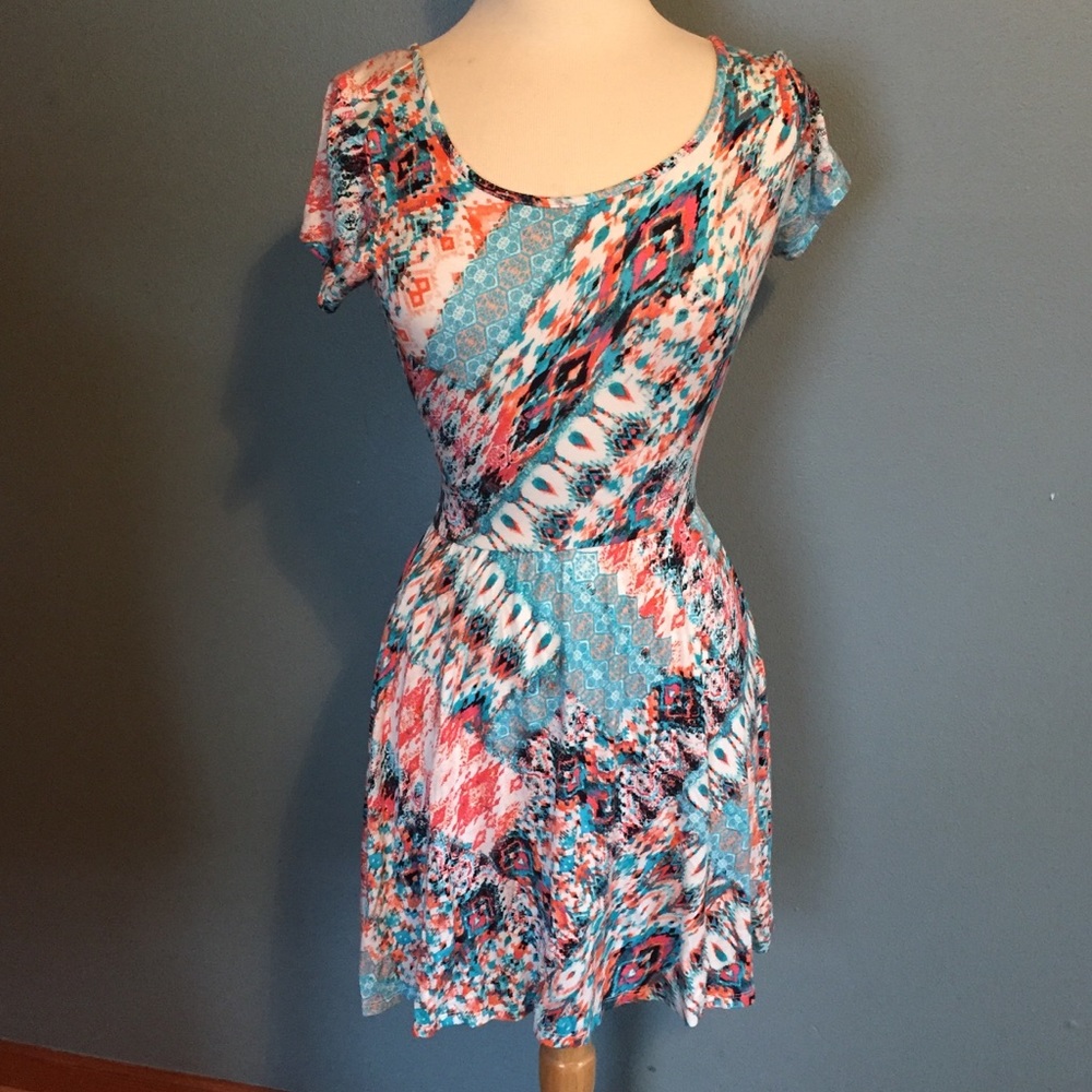 🌸🌼Summer Dress by Decree🌺🌻